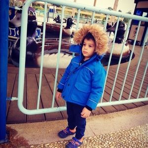 Meet your Posher, Emad